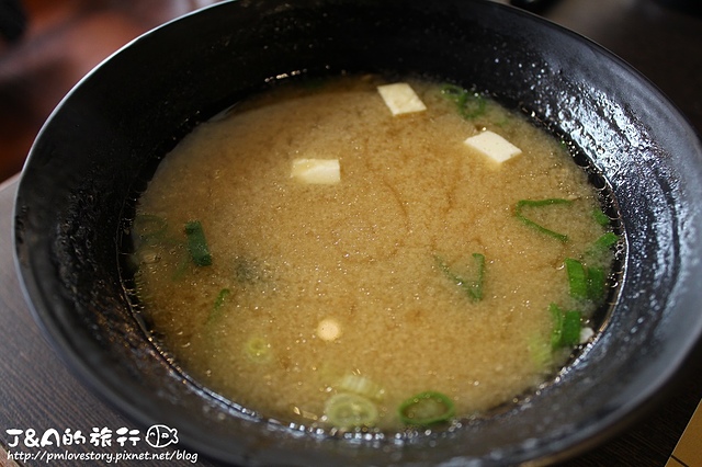 【捷運科技大樓】赤魁炙燒大食堂–新開幕平價日本料理，無敵海鮮大桶飯超吸睛!