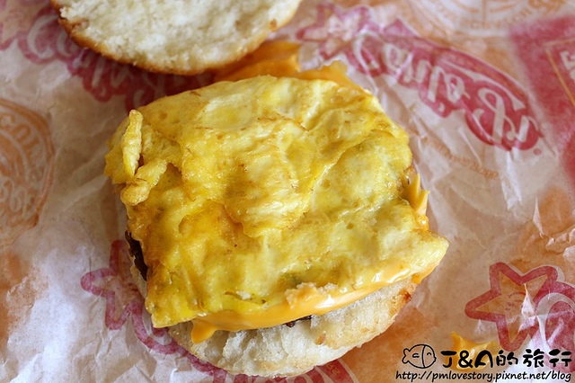 【美國西岸♥Torrance】Carl’s Jr.–Biscuit做的漢堡!濃郁起司、香腸搭上酥香紮實的Biscuit!