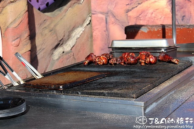 【美國西岸♥Universal City】Flintstone’s Bar-B-Q–烤雞和超大烤火雞腿登場!肉食族的最愛~(at Universal Studios Hollywood)