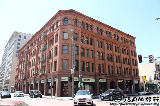 【美國西岸♥洛杉磯】Bradbury Building–電影拍攝場景，著名懸疑階梯、洛杉磯市區古老的地標建築~