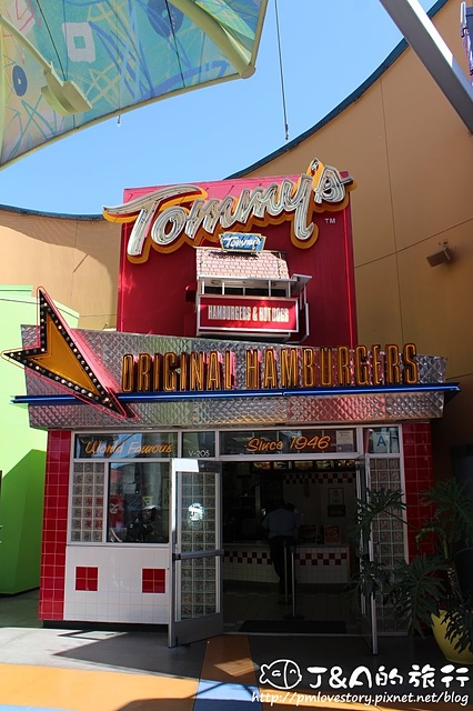 【美國西岸♥Universal City】Tommy’s–胖胖的薯條吃起來酥軟鹹香~漢堡表現就普普!