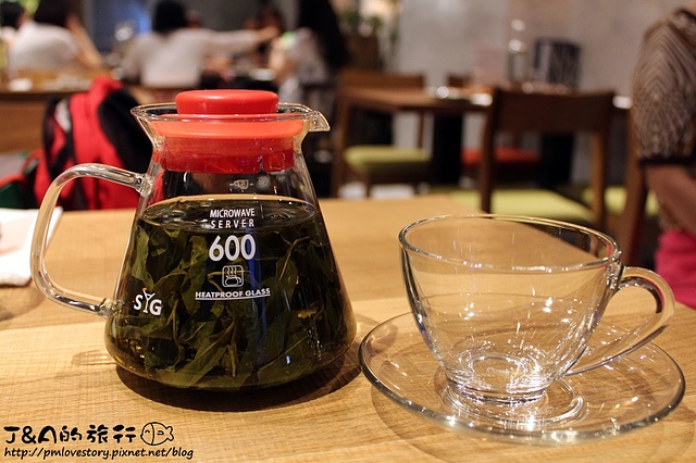 叁和院台灣風格飲食(參和院)–時尚餐酒館，將台菜結合時尚調酒!非凡大探索介紹特色餐廳~刺蝟叉燒包