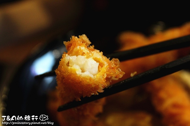 【台北車站】新丼–丼飯與蔥花、起司、泡菜、九層塔蹦出新的滋味! 非凡大探索蔥丼/非凡大探索平價丼飯/非凡大探索起司丼飯