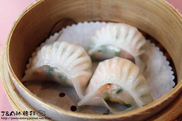 華漾大飯店–烤鴨皮酥肉嫩，醉雞酒香濃郁冰涼爽口，3人只要999元就能享用豐富港式點心~