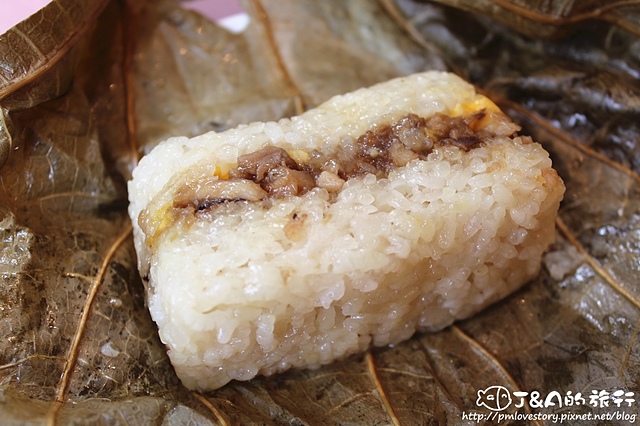 華漾大飯店–烤鴨皮酥肉嫩，醉雞酒香濃郁冰涼爽口，3人只要999元就能享用豐富港式點心~