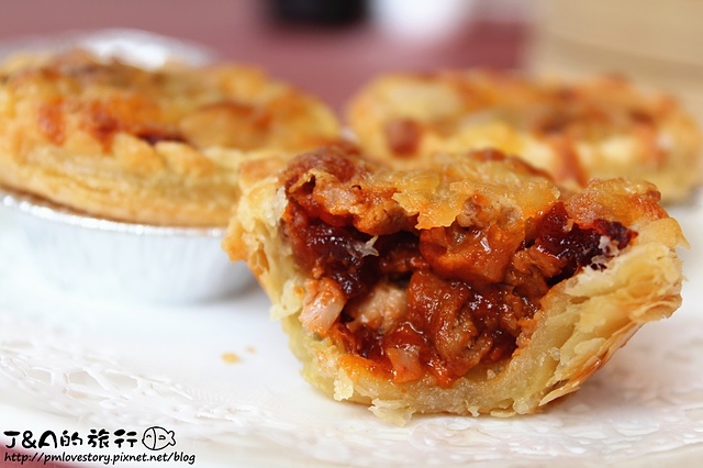 華漾大飯店–烤鴨皮酥肉嫩，醉雞酒香濃郁冰涼爽口，3人只要999元就能享用豐富港式點心~