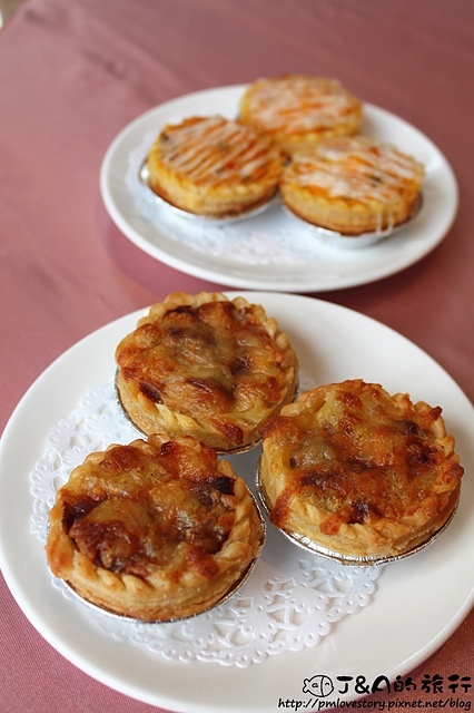 華漾大飯店–烤鴨皮酥肉嫩，醉雞酒香濃郁冰涼爽口，3人只要999元就能享用豐富港式點心~