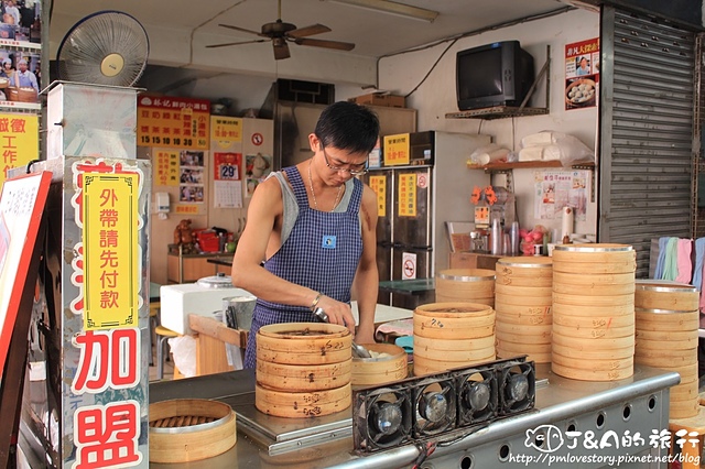 【宜蘭羅東】林記鮮肉小湯包–餡料單薄，吃完好空虛XD