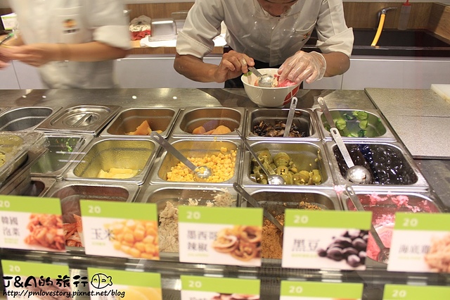 【捷運松江南京】飯樂丼 Fun Rice–客製化丼飯只要180元，海鮮丼飯自由配，想吃什麼通通自己搭!