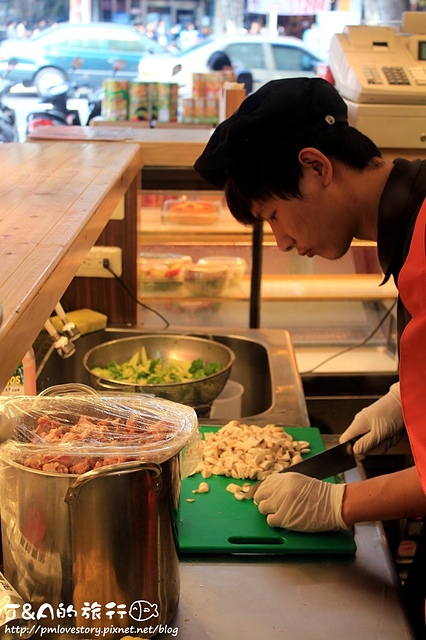 【捷運士林】我的藏食館 精品超市–美味德國豬腳皮Q肉嫩!開幕當天100份德國豬腳免費送~