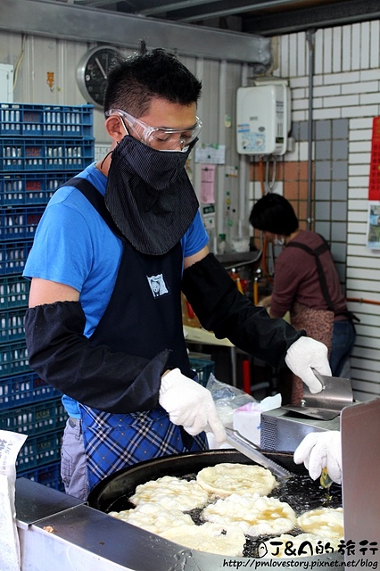 【宜蘭/礁溪】礁溪柯氏蔥油餅(礁溪蔥油餅)–有嚼勁餅皮搭配濃郁蔥花香氣，礁溪人氣排隊美食小吃。