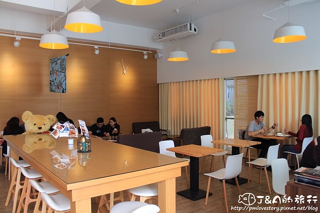 【捷運新北投】Triple E Cafe 三宜咖啡館–酥實鬆餅搭Q軟麻糬與濃郁巧克力冰淇淋!