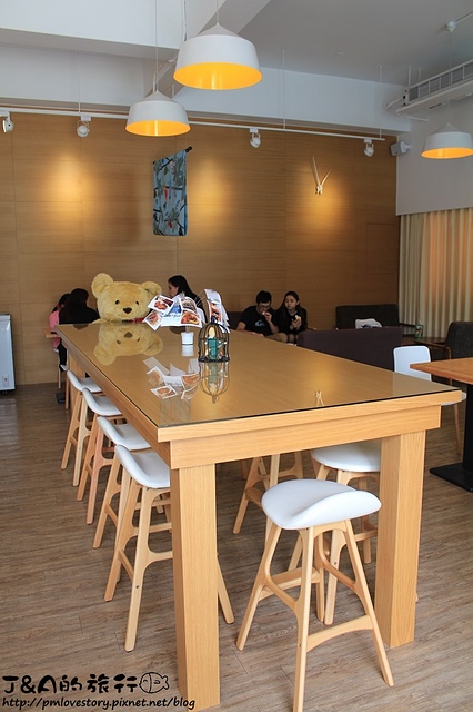 【捷運新北投】Triple E Cafe 三宜咖啡館–酥實鬆餅搭Q軟麻糬與濃郁巧克力冰淇淋!