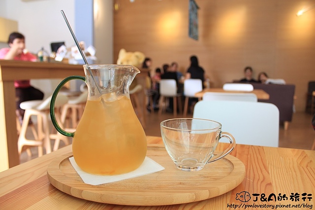 【捷運新北投】Triple E Cafe 三宜咖啡館–酥實鬆餅搭Q軟麻糬與濃郁巧克力冰淇淋!