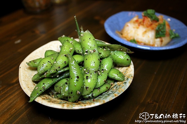 【捷運國父紀念館】拾玖串燒酒場–厚切松阪豬、牛舌好好吃!CP值蠻高的串燒店。