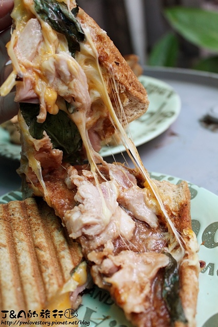 【捷運松江南京】Cocorico輕食吧–現烤爆漿起司帕里尼，酥軟全麥吐司與濃郁起司的完美組合!