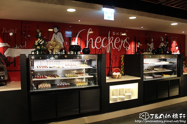 【台北車站】台北凱撒大飯店 Checkers自助餐廳–厚切生魚片.帝王蟹.馬卡龍吃到飽，假日用餐還送龍蝦、和牛握壽司唷! Caesar Park Taipei