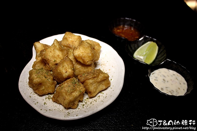 【捷運六張犁】炙酒宅–生牛肉泡飯還不錯，寵物友善餐廳。