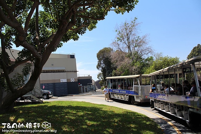 【美國西岸♥Universal City】好萊塢環球影城 Universal Studios Hollywood–超震撼的空難場景! 遊園列車 Studio Tour分享~