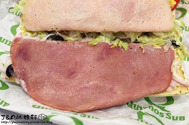 【捷運公館】Quiznos Sub–香烤牛肉起司濃郁搭配上酥軟帕瑪森麵包~ 台大美食 公館美食 美國潛艇堡