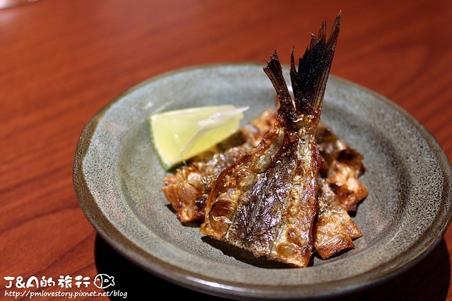 【捷運忠孝復興】狗一下居食居酒屋(忠孝店)–高CP值生魚片套餐只要360!28cm巨大明蝦毛毛蟲壽司好霸氣! (文末送巨大明蝦毛毛蟲壽司) 東區美食 東區餐廳 東區日本料理