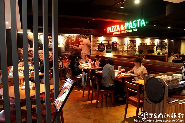 【捷運中山】瓦薩比薩 Vasa Pizzeria–霸氣焗烤龍蝦義大利麵,地瓜芝心餅皮好特別~ 瓦薩比薩中山店