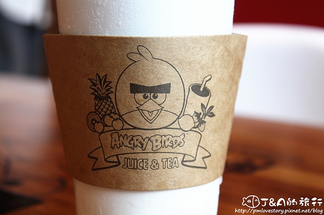 【捷運板橋】Angry Birds Juice & Tea(附菜單)–可愛憤怒鳥主題飲料店,平價現打新鮮果汁(憤怒鳥鮮果)! Angry Birds 果汁&茶/憤怒鳥果汁&茶/憤怒鳥主題餐廳/麗寶百貨