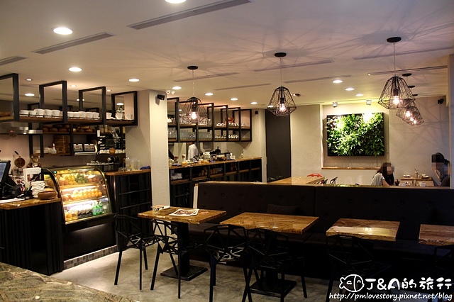 【捷運台電大樓】路燈咖啡 Light Cafe (師大店)–肉食族最愛!濃郁費城牛肉可頌吃完好過癮~路燈咖啡師大店