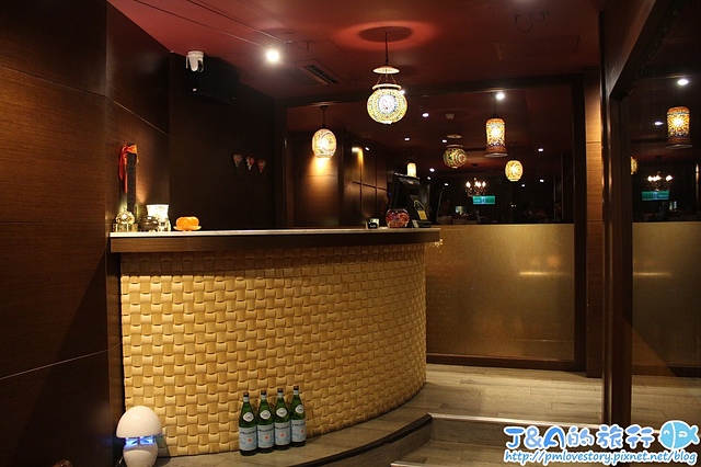 【捷運中山國中】西班牙小酒館 Hestia Tapas Bar–香烤蘋果塔搭配香草冰淇淋冷熱交融的口感很吸引人~ 台北聚餐餐廳/西班牙海鮮烤飯/西班牙餐廳/松山區美食/松山區餐廳