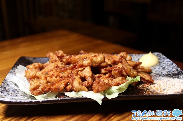 【捷運忠孝敦化】川賀燒烤居酒屋–東區聚餐餐廳推薦，鰻魚飯只要160元、奶油螃蟹1蟹2吃好滿足，牽絲芋頭球也很好吃唷~