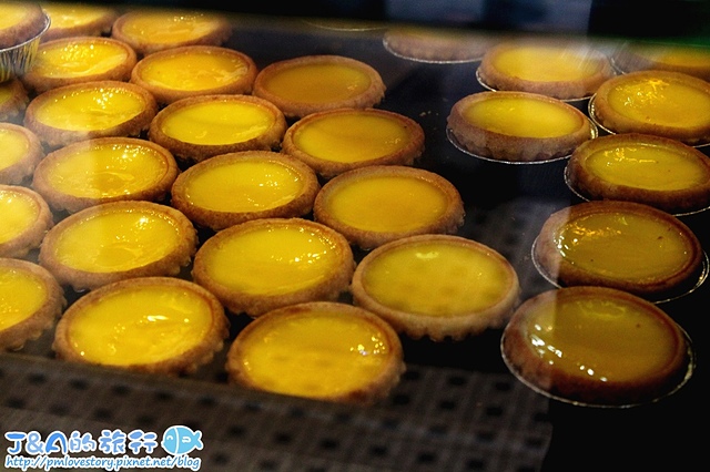 【香港自由行/香港美食】泰昌餅家 Tai Cheong Bakery 香港蛋塔、雞批，香港伴手禮專賣店/香港中環美食。2018/11台灣泰昌餅家即將在板橋開幕囉