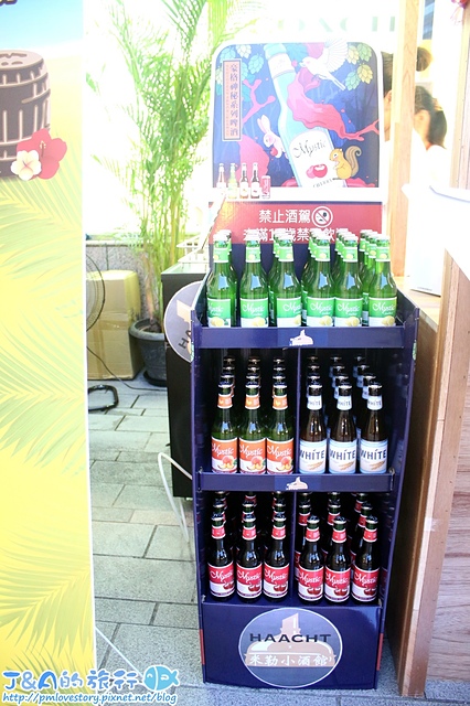 【台北旅遊】Waikiki 搖擺啤酒節(天母大葉高島屋啤酒節)–啤酒免費試喝，還有樂團和草裙舞表演唷~夏天就是要暢快一下！大葉高島屋活動分享。