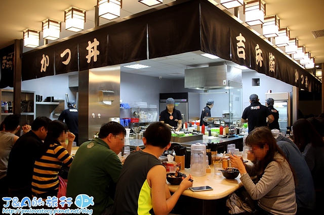 【捷運象山】神戶かつ丼吉兵衛(吉兵衛かつ丼豬排蓋飯)–新開幕日本豬排丼半價!大份量豬排丼190元就吃的到~台灣神戶かつ丼吉兵衛/神戶吉兵衛豬排蓋飯/神戶吉兵衛豬排丼飯