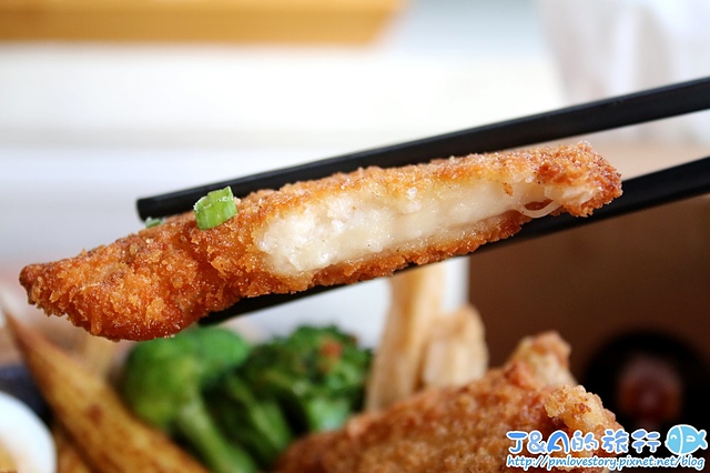 【台南中西區】炸去啃 Fried Go Eat (台南永福店)–可內用工業主題鹽酥雞店價格一樣平價!還有海鮮丼、雞肉丼、懷舊與異國炸物拼盤。 台南美食/台南小吃/中西區小吃/中西區美食