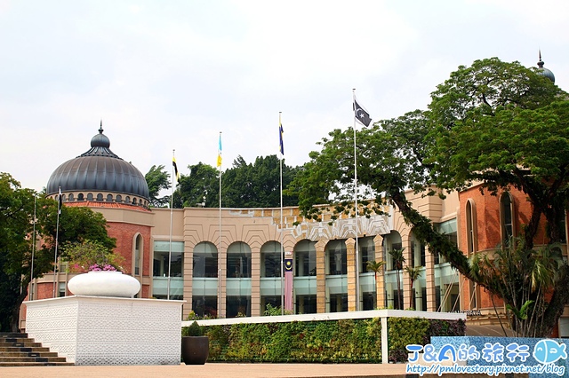 【馬來西亞旅遊❤吉隆坡一日遊景點】國家皇宮 Istana Negara + 國家英雄紀念碑 National Monument + 獨立廣場周邊景點 Merdeka Square。吉隆坡旅遊景點推薦/吉隆坡婚紗拍攝景點推薦