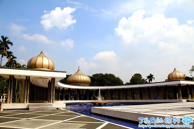 【馬來西亞旅遊❤吉隆坡一日遊景點】國家皇宮 Istana Negara + 國家英雄紀念碑 National Monument + 獨立廣場周邊景點 Merdeka Square。吉隆坡旅遊景點推薦/吉隆坡婚紗拍攝景點推薦