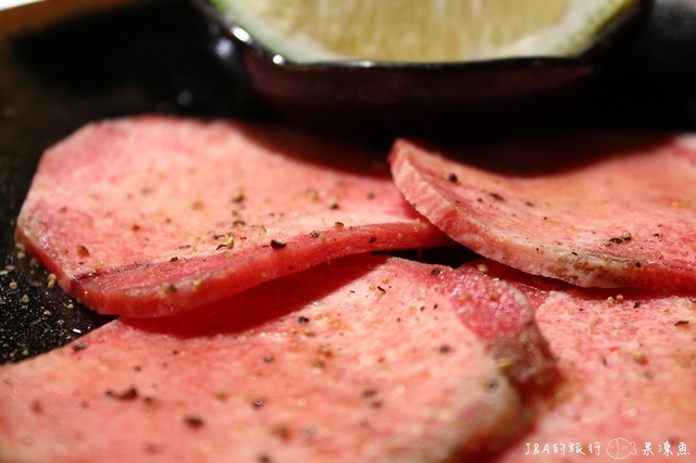 【捷運台北橋】肉王炭火燒肉和牛居酒屋–美國Prime級的瘦肉與油脂的組合，Juicyu又多汁!!