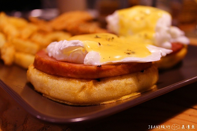 【捷運國父紀念館】Toast Chat–與超萌店貓一起品嚐多變的法式吐司