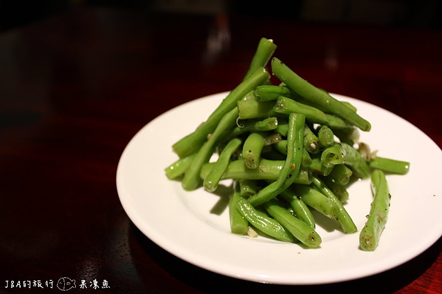 【捷運大安】饕鍋–精緻特色火鍋專賣，必點外酥內軟多汁川丸子!!!