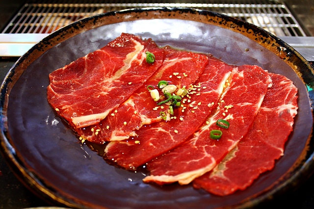 【捷運西門】三朵花炭火燒肉‧鍋物–韓國烤肉、燒肉、火鍋 吃到飽