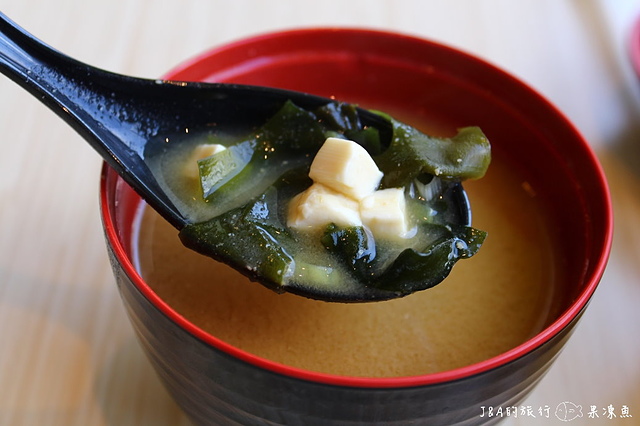 【捷運西門】鮮五丼DonMono丼飯專賣店–烤牛勝丼嚐鮮~