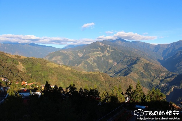 【南投/清境】清境白雲渡假山莊 住宿篇–綠色情漾房，飽覽美麗景色~到清境跨年住宿可以參考嚕!