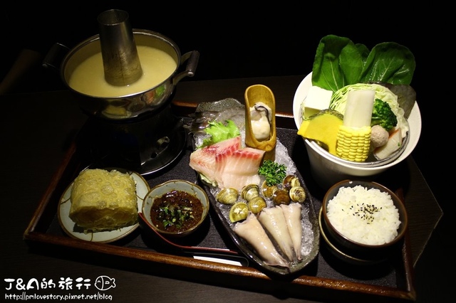 【捷運松江南京】鮮定食–海鮮牛肉燒定食，現煎牛小排搭上厚實生魚片，給你不同的定食饗宴!